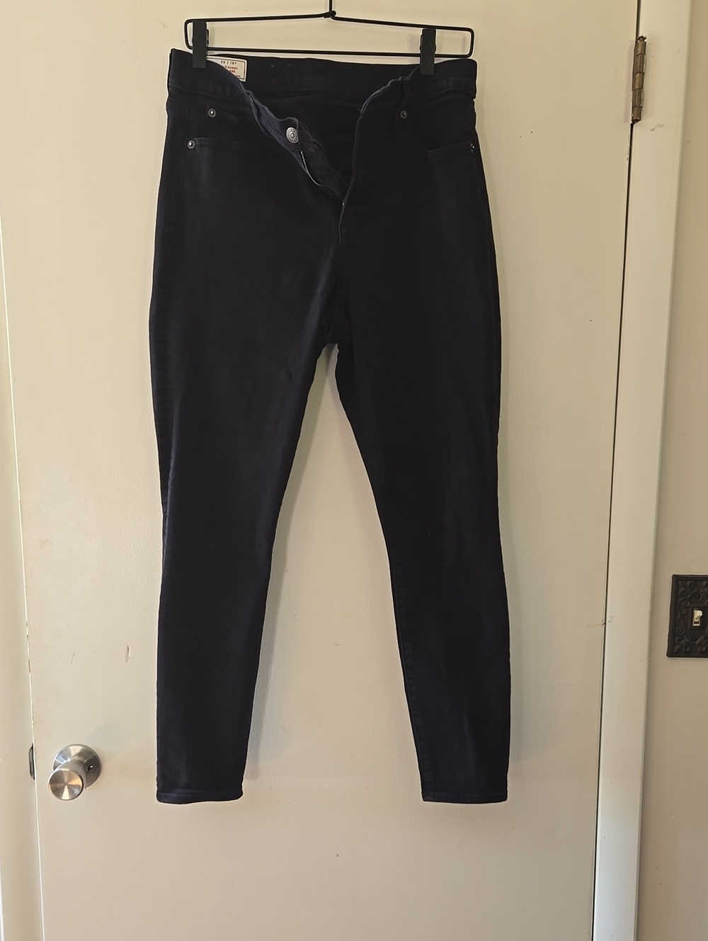 GAP Women's Dark Navy High-Rise Skinny Pants